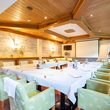 Hotel Vitaler Landauerhof 4*