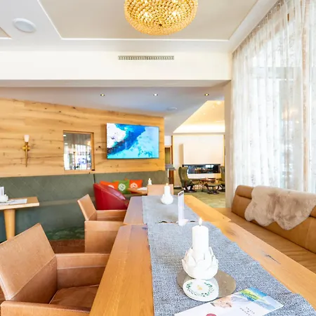 Hotel Vitaler Landauerhof 4*