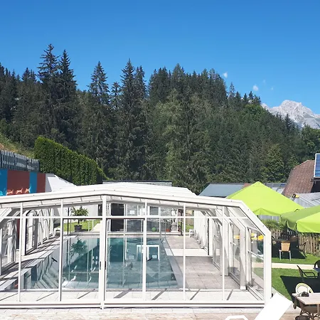 维达莱蓝道尔霍夫酒店 4* 斯拉德明