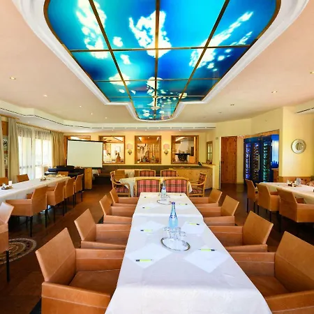 Hotel Vitaler Landauerhof 4*
